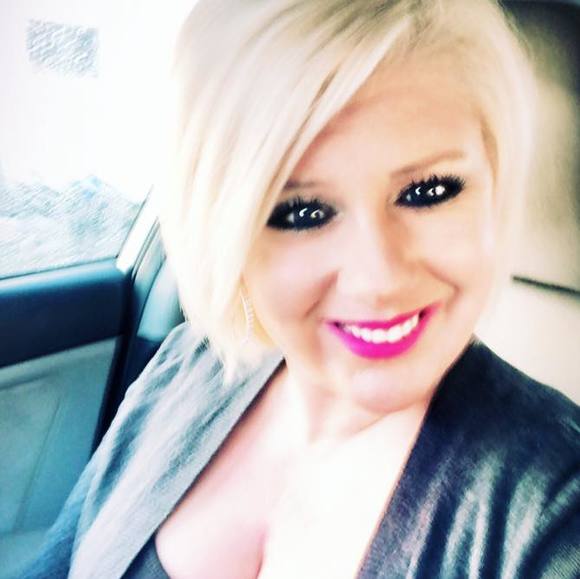 Meet your Posher, Angie - Picture 1 of 1